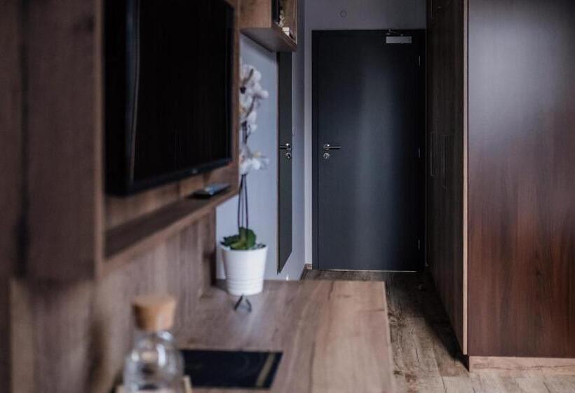 Номер Стандарт Трехместный, Penzion Prestige Tennis Park