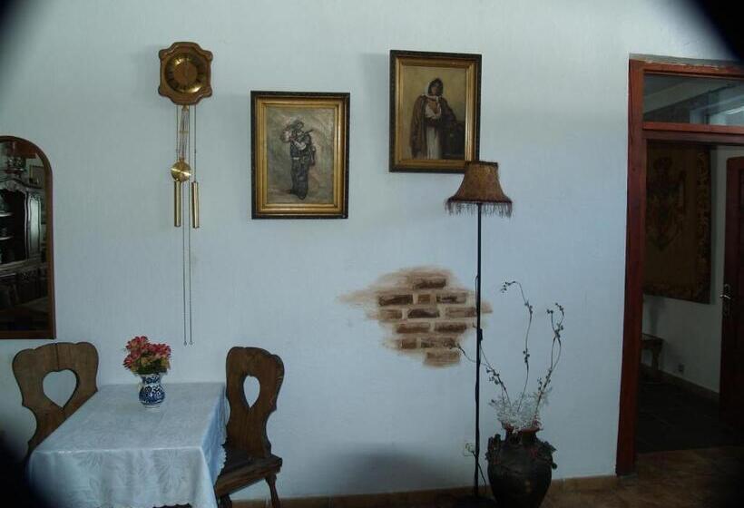 家庭套房, Predeal Club