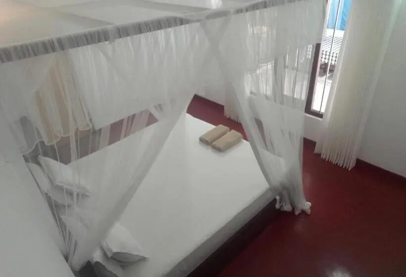 اتاق استاندارد, Thusara Guesthouse