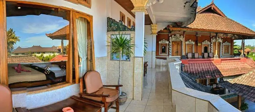 スーペリアールーム, Serangan Inn Ii