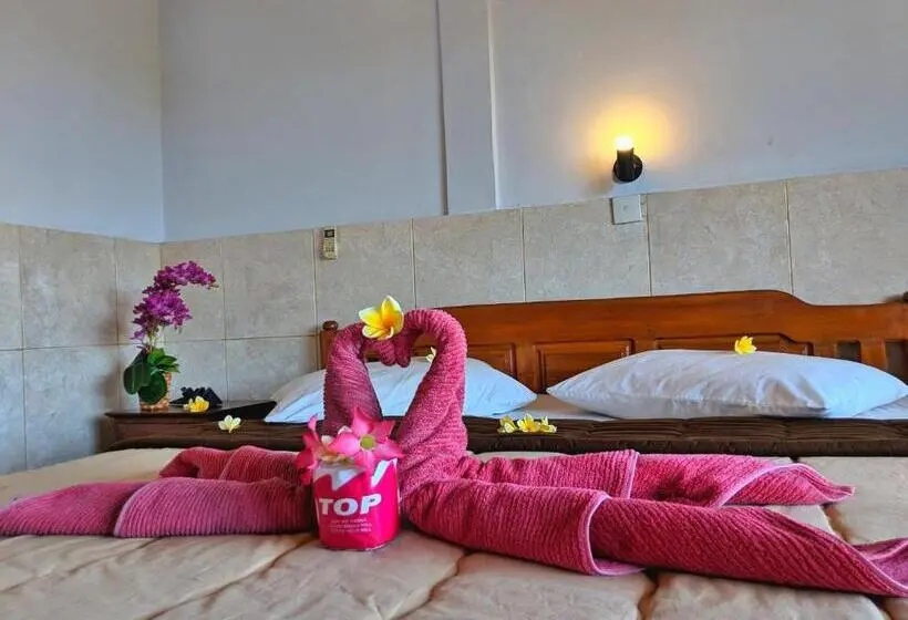 デラックスルーム, Serangan Inn Ii