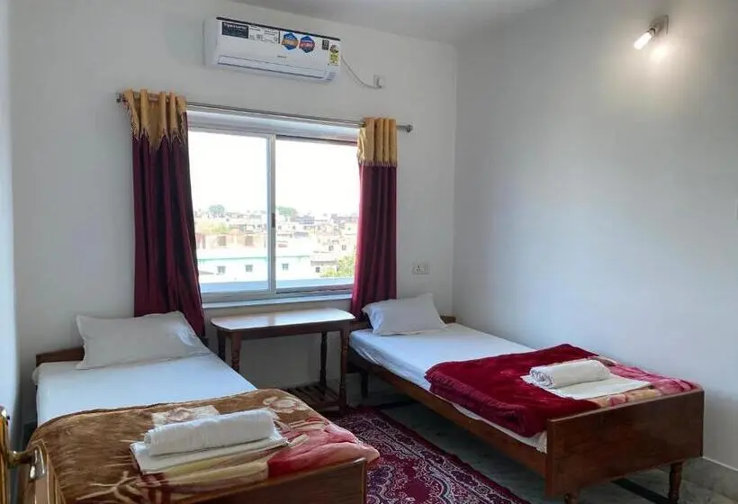 Deluxe-huone, Rahul Guest House