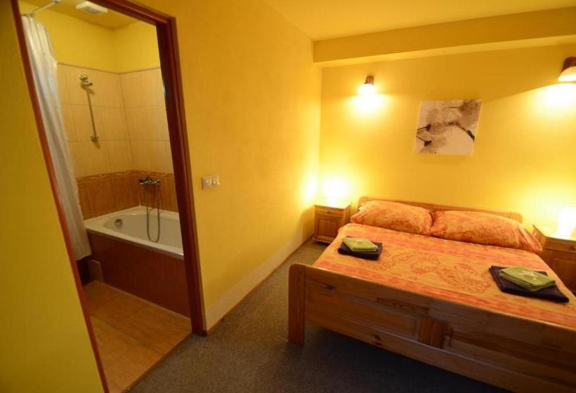 דירת חדר, Salas Partizanske