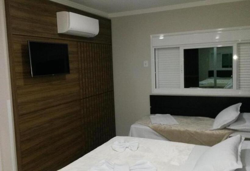 غرفة سوبيريور ثلاثية, Sokulski Flat