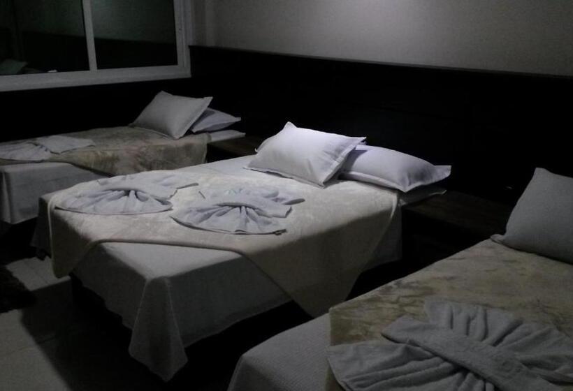 غرفة سوبيريور ثلاثية, Sokulski Flat