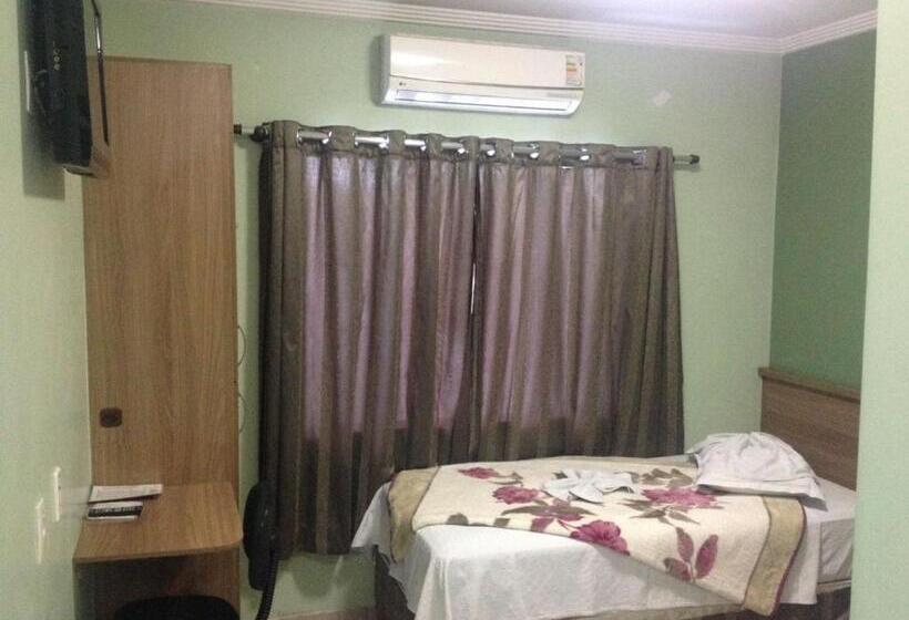 غرفة أساسية فردية, Sokulski Flat