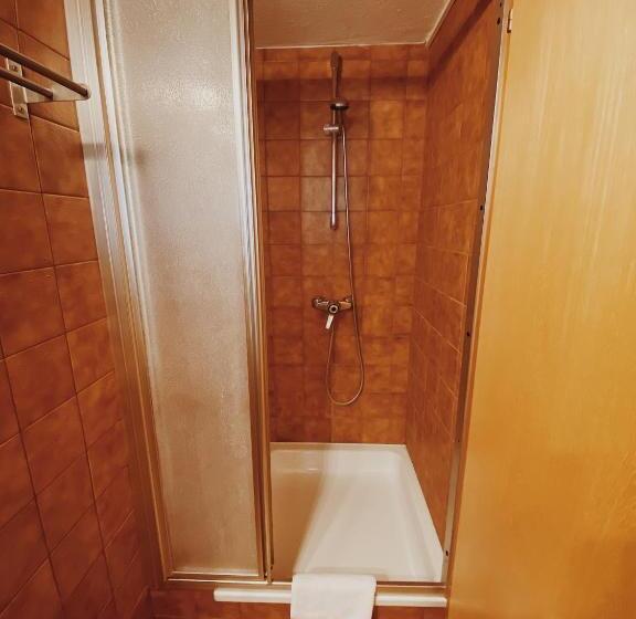 스탠다드 트리플 룸, S´amagmach