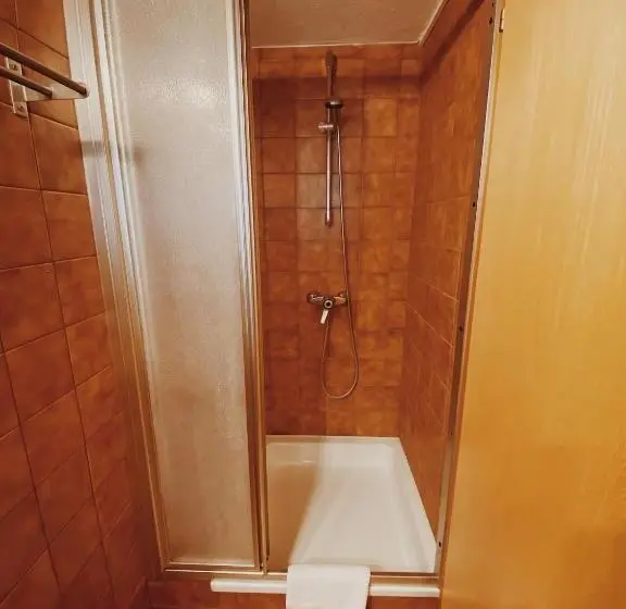 Chambre Triple Standard, S´amagmach