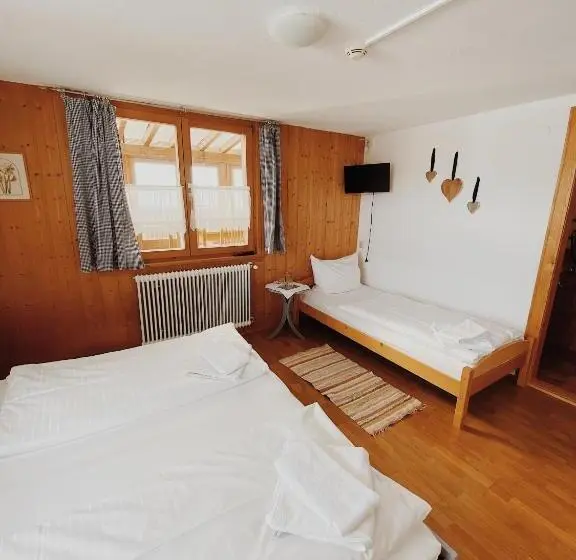 Chambre Triple Standard, S´amagmach