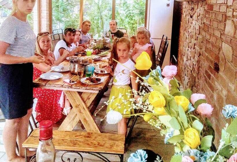 اتاق استاندارد, Batumi Wonderland Guest House