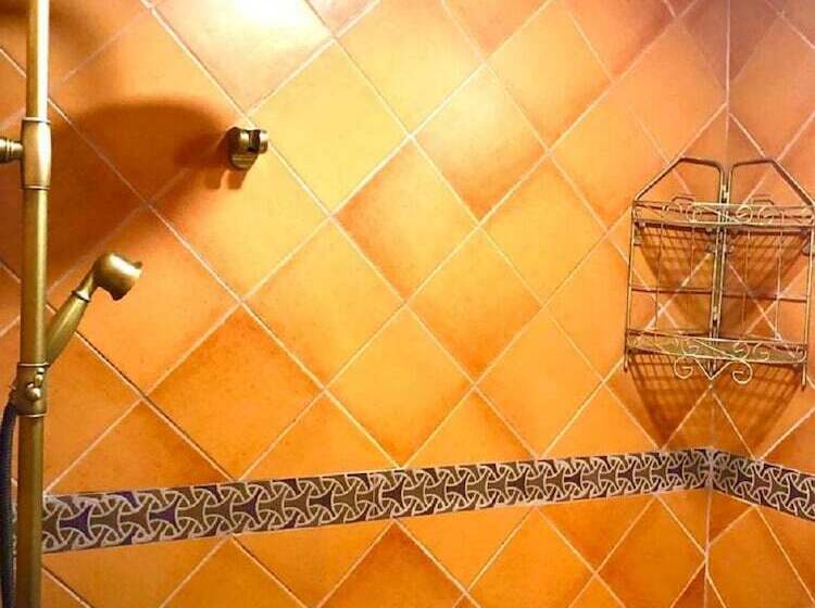 اتاق استاندارد, Batumi Wonderland Guest House