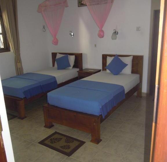 غرفة ديلوكس, Devi Tourist Home