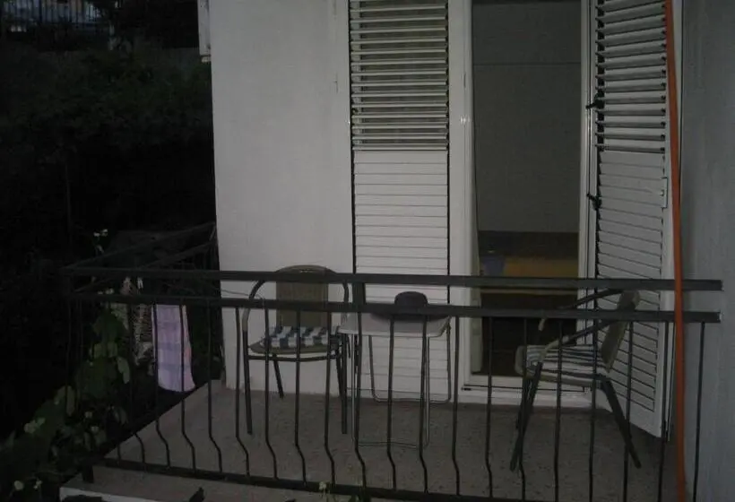 آپارتمان 1 خوابه با بالکن و چشم‌انداز دریا, Guest House Plima 2