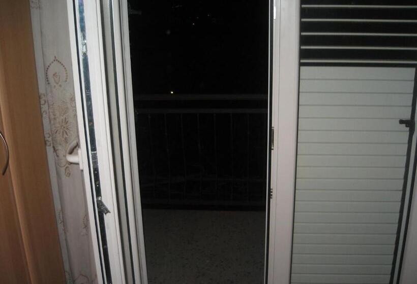 اتاق استاندارد با بالکن و چشمانداز دریا, Guest House Plima 2