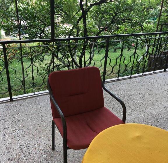 اتاق راحتی سه تخته, Guest House Plima 2