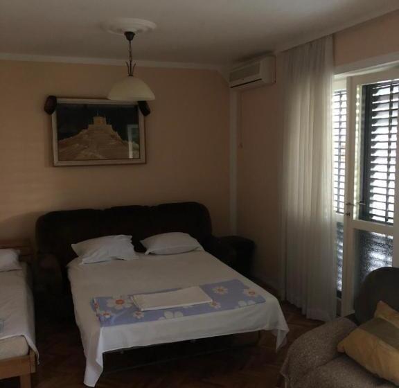 اتاق راحتی سه تخته, Guest House Plima 2