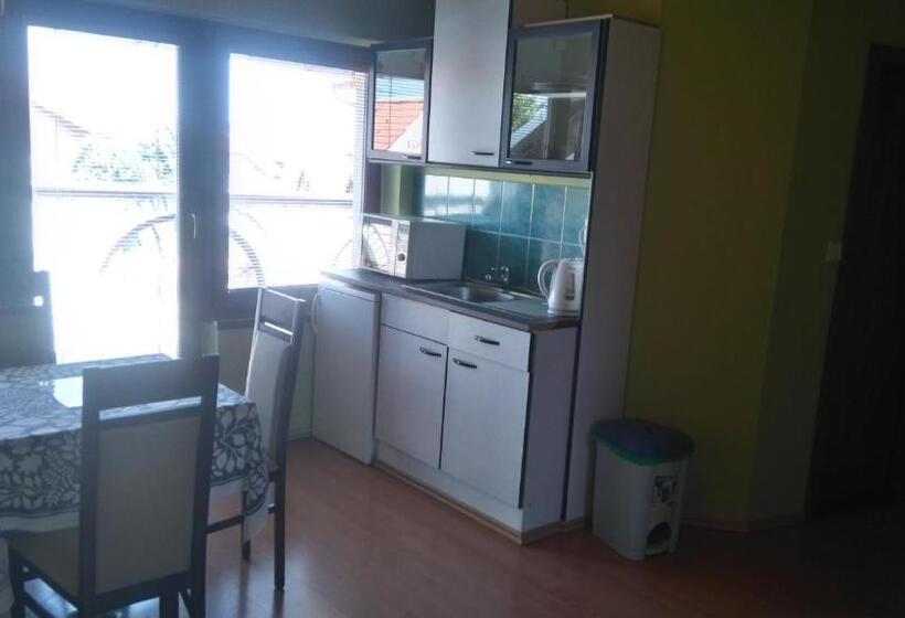 标准工作室, šestajovický Pivovar Ubytování