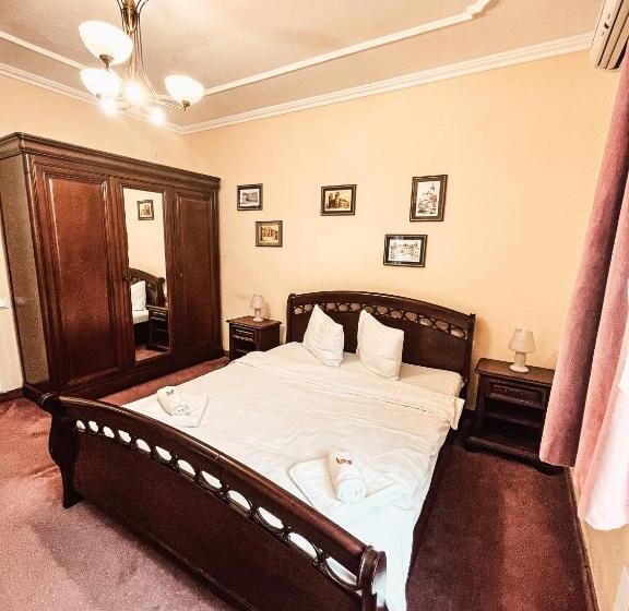 스위트, Pensiunea Curtea Bavareza