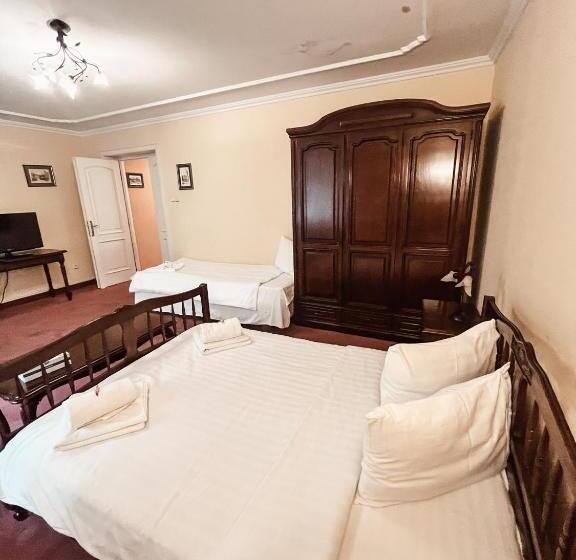 디럭스 룸, Pensiunea Curtea Bavareza