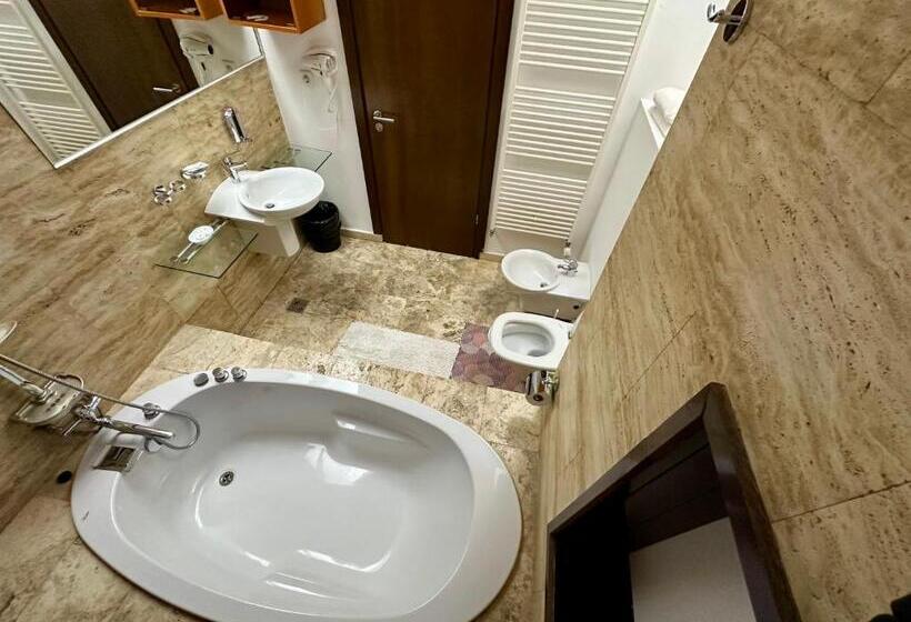 סוויטה, Pensiunea Rasnoava