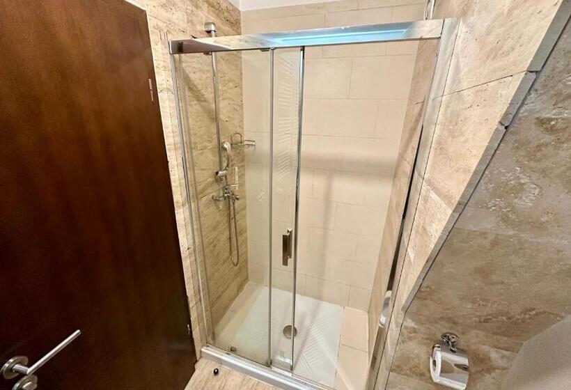 חדר סטנדרט לשלושה, Pensiunea Rasnoava