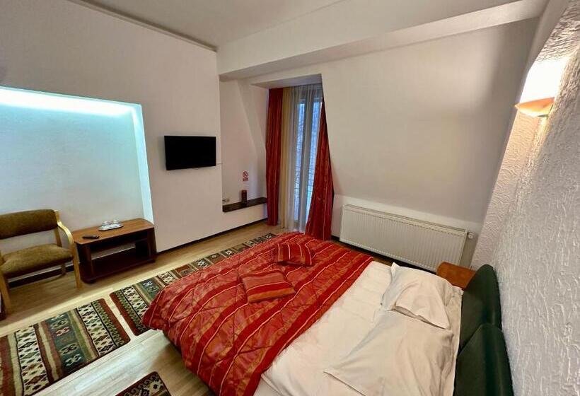 Villa 1 Quarto, Pensiunea Rasnoava