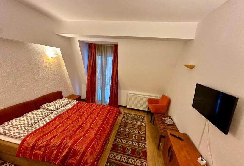 וילה בת חדר שינה 1, Pensiunea Rasnoava