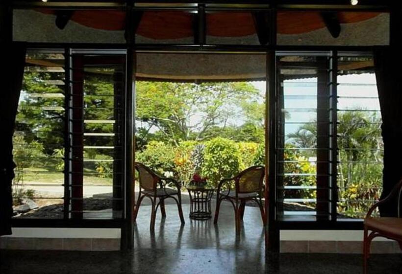 بانگلوی استاندارد با چشم‌انداز دریا, Taveuni Dive Resort