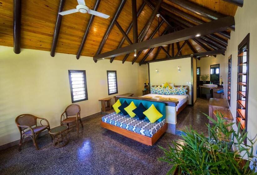 بانگلوی استاندارد با چشم‌انداز دریا, Taveuni Dive Resort