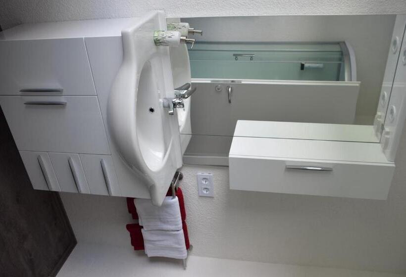 Номер Стандарт Вид на Горы, Harmonie Stüberl