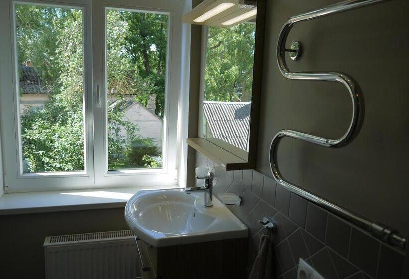 آپارتمان 1 خوابه با چشم‌انداز باغ, Apartments Livia