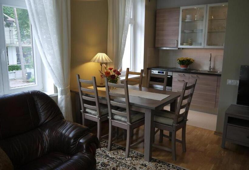 آپارتمان 1 خوابه با چشم‌انداز باغ, Apartments Livia