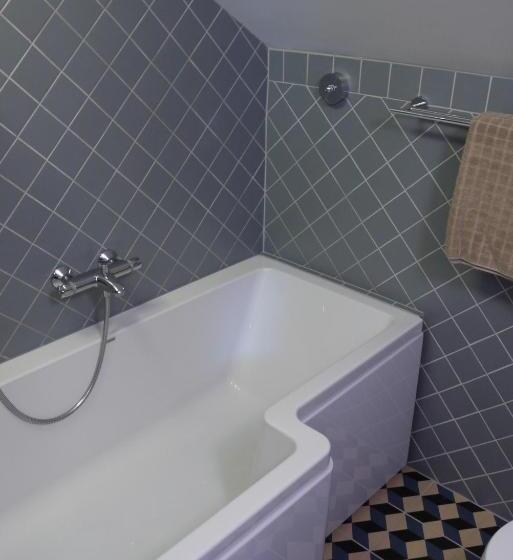 استودیو خانوادگی, Apartments Livia