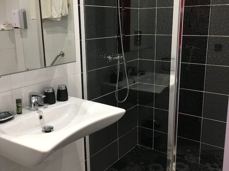 חדר סטנדרט, קומת קרקע, Les Alcyons