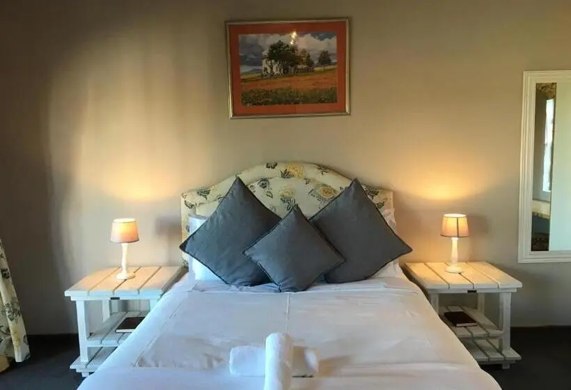 سوئیت با بالکن, Smart Villa Guest House