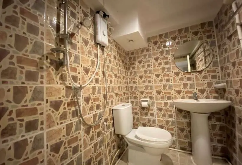 اتاق استاندارد سه نفره, Som Guesthouse