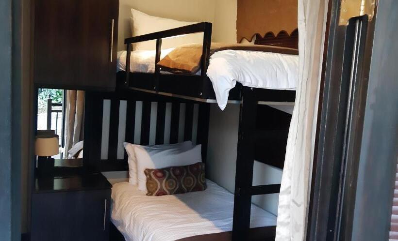 家庭间, @the Villa Guest House