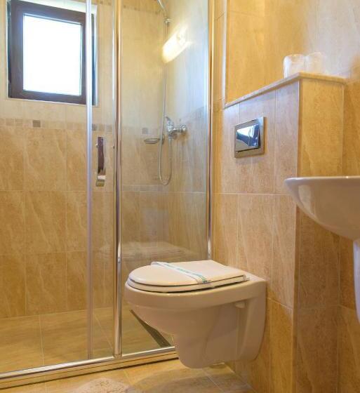 标准单人间, Pensiunea Lunca