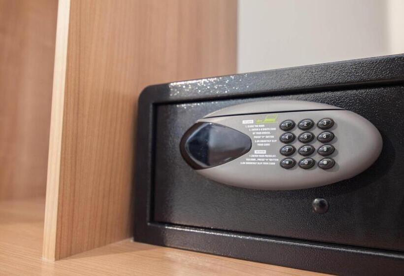 Апартаменты 1 Спальня, Racha Residence