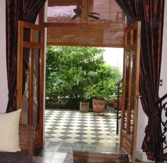 سوییت لوکس, Casa Cubana Granada Nicaragua