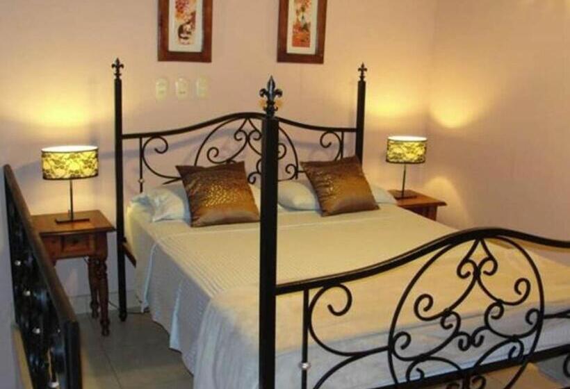 سوییت لوکس, Casa Cubana Granada Nicaragua