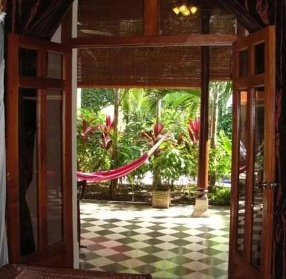 سوییت لوکس, Casa Cubana Granada Nicaragua