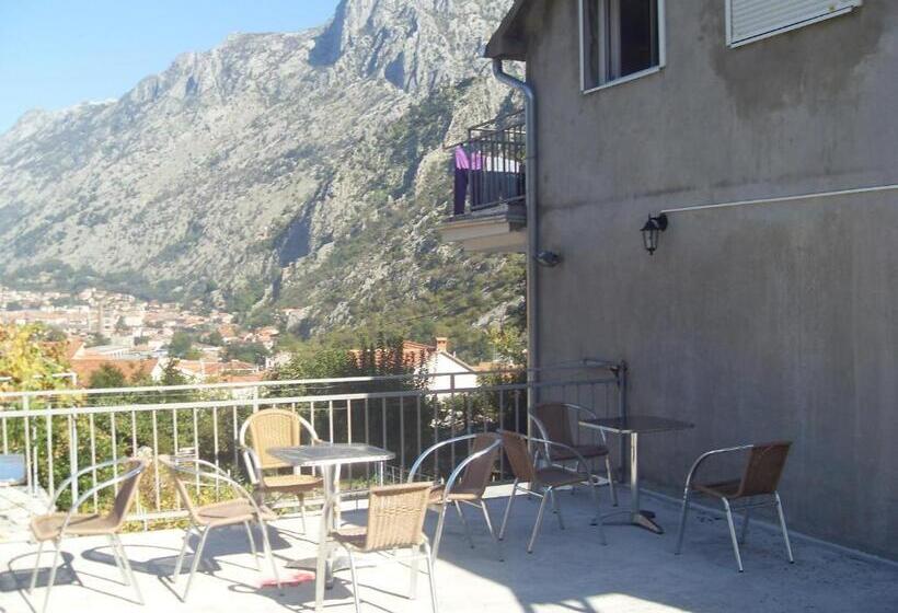 اتاق استاندارد, Guest House Sandra