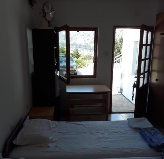 اتاق استاندارد چهار تخته, Guest House Sandra