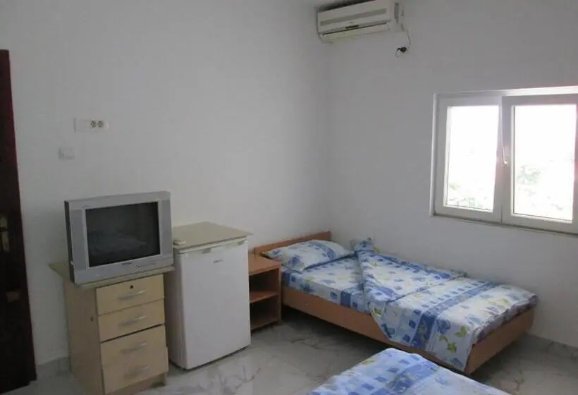 Triple Room Sea View, Guest House Sandra