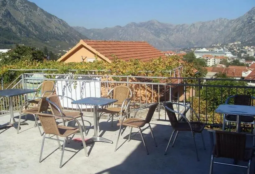 Triple Room Sea View, Guest House Sandra