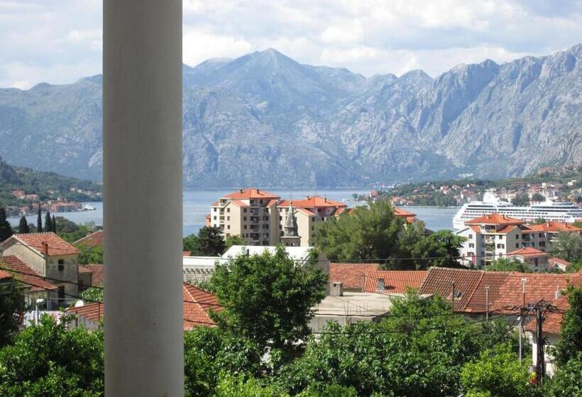 Triple Room Sea View, Guest House Sandra