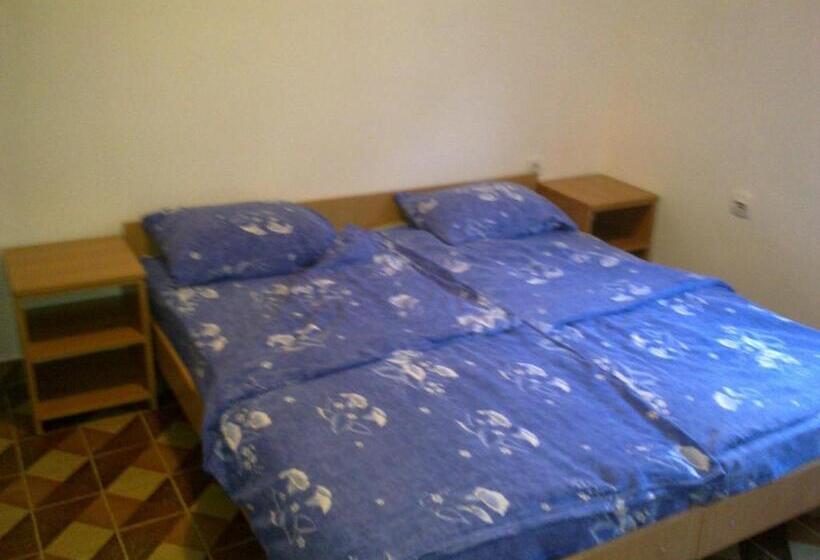 اتاق استاندارد, Guest House Sandra