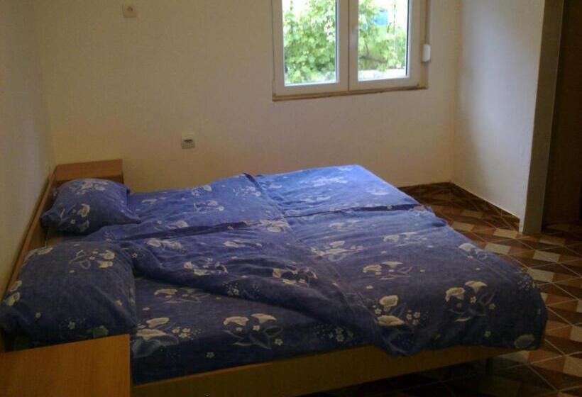 اتاق استاندارد, Guest House Sandra