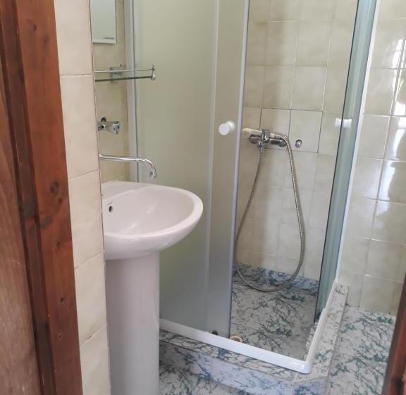 اتاق استاندارد چهار تخته, Guest House Sandra